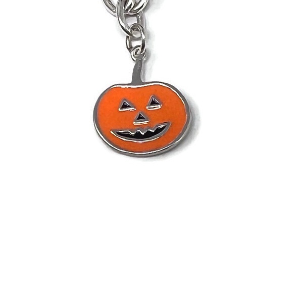 🎃VTG🎃Halloween Sterling Charm Bracelet: Jack O Lantern/Cat/Vampire Fang Charms - Picture 4 of 8